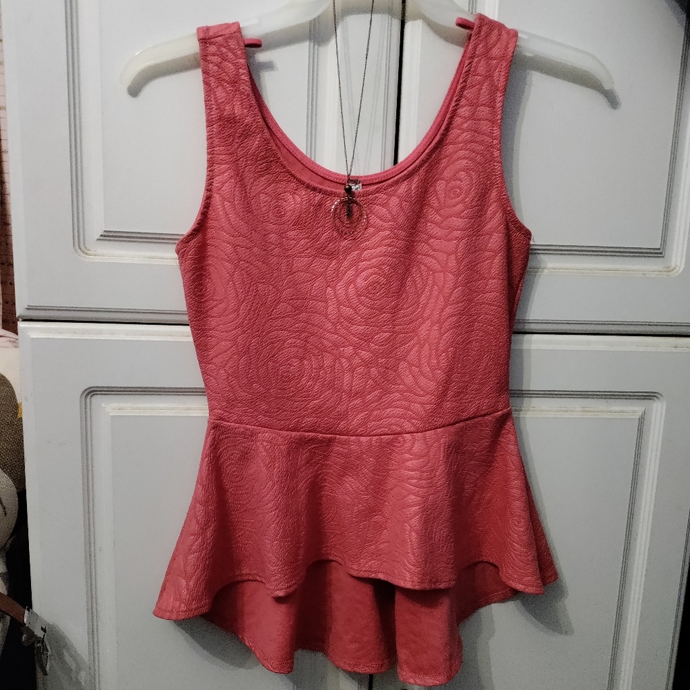 Bella D high low coral top